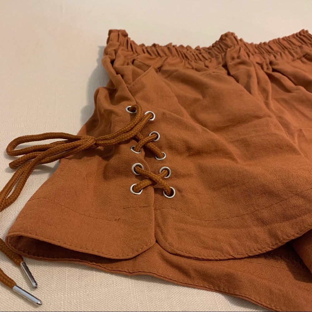 Shorts - Picture 2 of 5